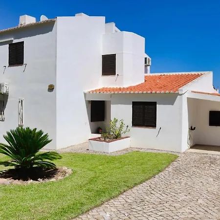 Villa Villa Altis 64 Privat Pool Garden Snooker Bbq Privacy Albufeira
